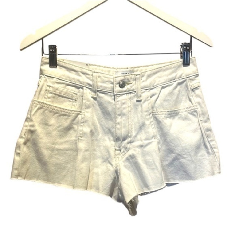 New Forever 21 Women’s Cream Colored Beige Denim Shorts Jean Shorts Size 26 NWT